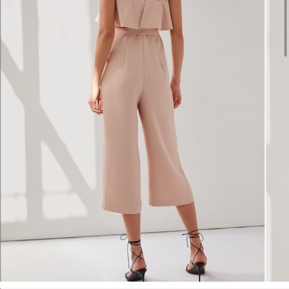 Aritzia Babaton Flutter Jumpsuit Size 4 - Picture 3 of 9